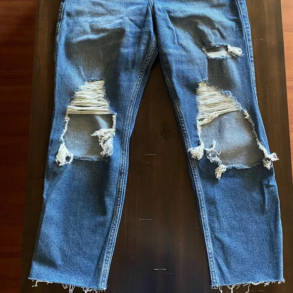 Hollister curvy ultra high rise vintage straight - Picture 4 of 6